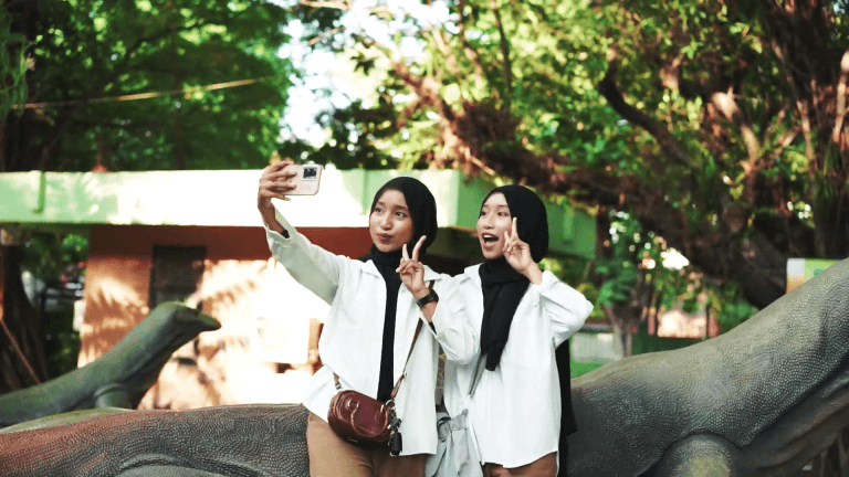 Kembar Mengembara – Competition for Balai Bahasa Jawa Timur